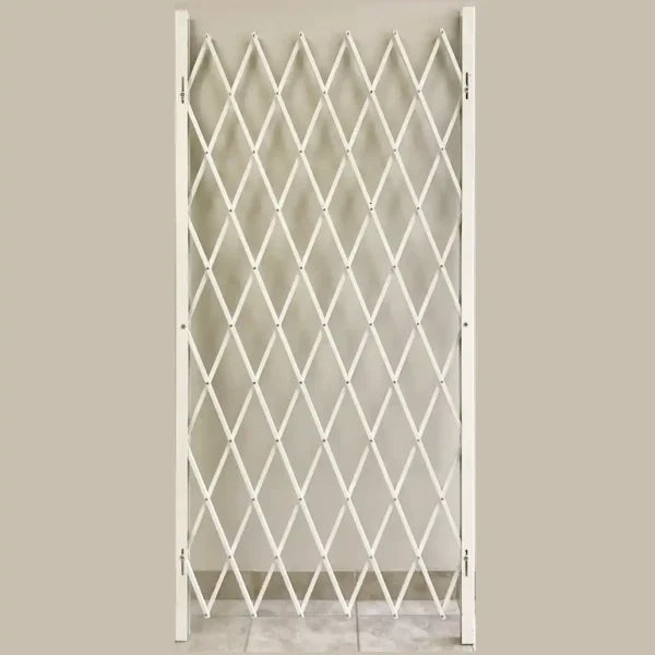 79"H Folding Gate / White & Multiple Lengths