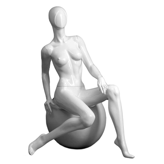 SAMANTHA/5 - SITTING POSE